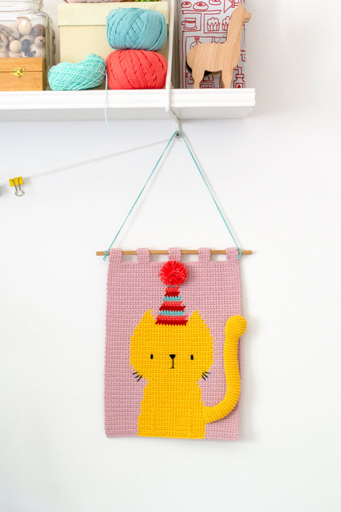 Crochet Kit - Wall Hanging Cat